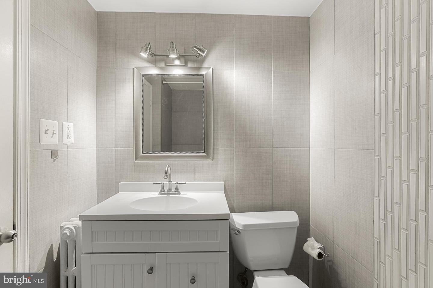 4016 47TH ST NW #2, WASHINGTON, District Of Columbia 20016, 1 Bedroom Bedrooms, 3 Rooms Rooms,1 BathroomBathrooms,Residential,For sale,4016 47TH ST NW #2,DCDC2227660 MLS # DCDC2227660