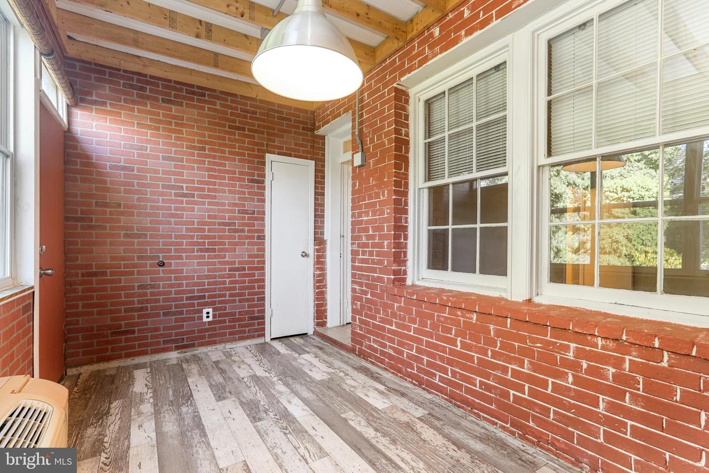 4016 47TH ST NW #2, WASHINGTON, District Of Columbia 20016, 1 Bedroom Bedrooms, 3 Rooms Rooms,1 BathroomBathrooms,Residential,For sale,4016 47TH ST NW #2,DCDC2227660 MLS # DCDC2227660