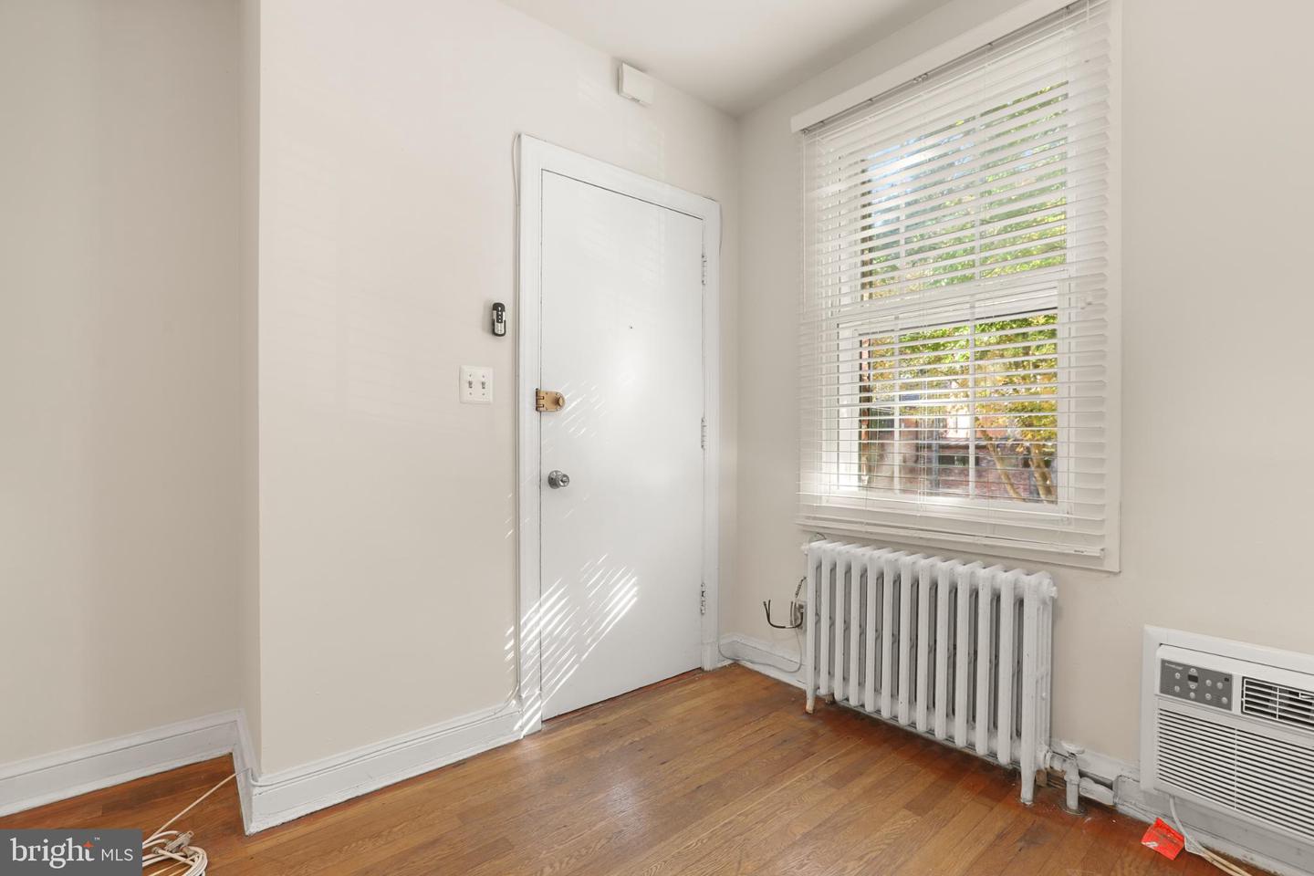4016 47TH ST NW #2, WASHINGTON, District Of Columbia 20016, 1 Bedroom Bedrooms, 3 Rooms Rooms,1 BathroomBathrooms,Residential,For sale,4016 47TH ST NW #2,DCDC2227660 MLS # DCDC2227660