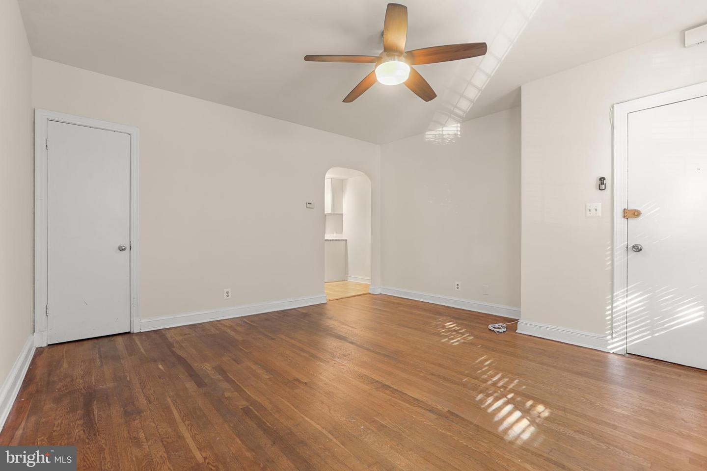 4016 47TH ST NW #2, WASHINGTON, District Of Columbia 20016, 1 Bedroom Bedrooms, 3 Rooms Rooms,1 BathroomBathrooms,Residential,For sale,4016 47TH ST NW #2,DCDC2227660 MLS # DCDC2227660