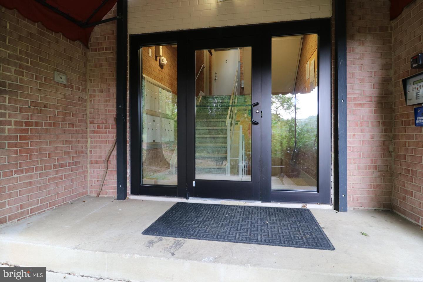 3210 S 28TH ST #404, ALEXANDRIA, Virginia 22302, 1 Bedroom Bedrooms, ,1 BathroomBathrooms,Residential,For sale,3210 S 28TH ST #404,VAAX2050990 MLS # VAAX2050990