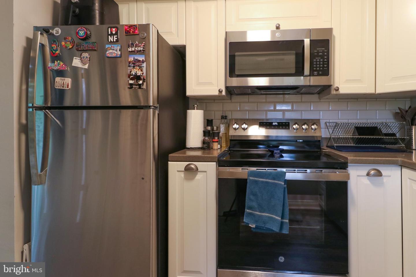 3210 S 28TH ST #404, ALEXANDRIA, Virginia 22302, 1 Bedroom Bedrooms, ,1 BathroomBathrooms,Residential,For sale,3210 S 28TH ST #404,VAAX2050990 MLS # VAAX2050990