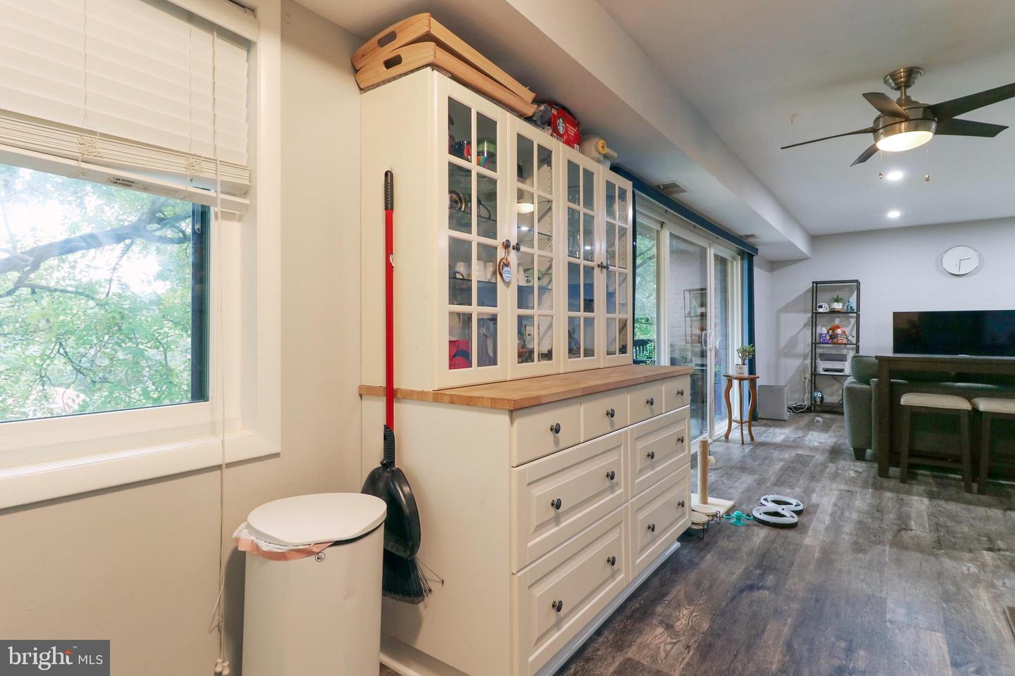 3210 S 28TH ST #404, ALEXANDRIA, Virginia 22302, 1 Bedroom Bedrooms, ,1 BathroomBathrooms,Residential,For sale,3210 S 28TH ST #404,VAAX2050990 MLS # VAAX2050990