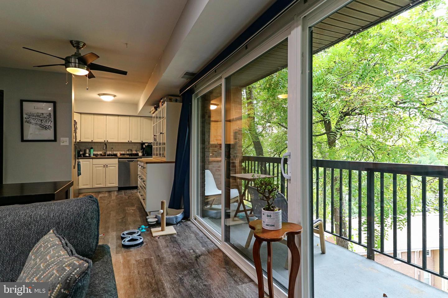 3210 S 28TH ST #404, ALEXANDRIA, Virginia 22302, 1 Bedroom Bedrooms, ,1 BathroomBathrooms,Residential,For sale,3210 S 28TH ST #404,VAAX2050990 MLS # VAAX2050990
