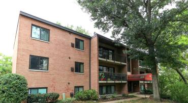 3210 S 28TH ST #404, ALEXANDRIA, Virginia 22302, 1 Bedroom Bedrooms, ,1 BathroomBathrooms,Residential,For sale,3210 S 28TH ST #404,VAAX2050990 MLS # VAAX2050990