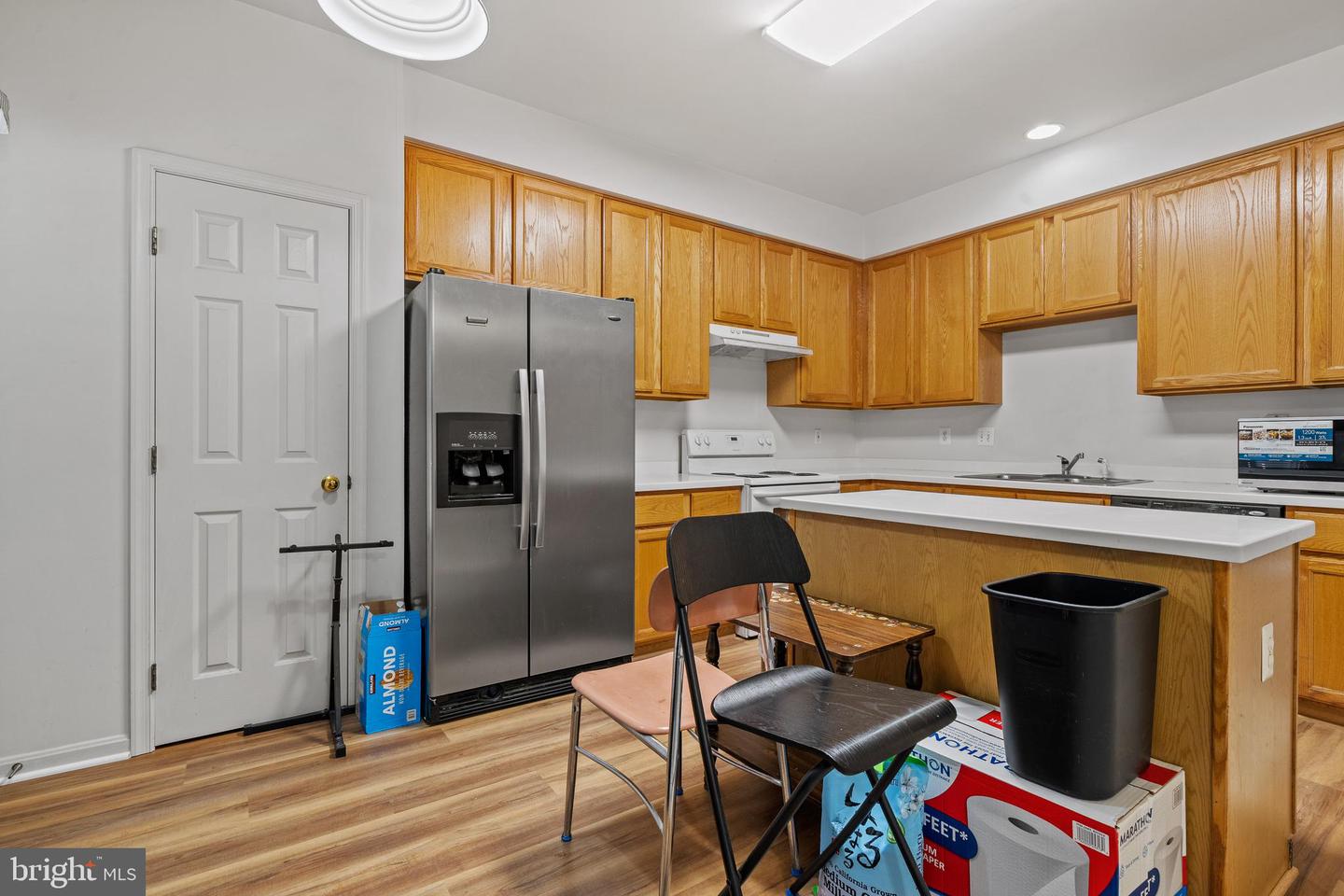 4057 CORNWALL CT, FAIRFAX, Virginia 22030, 3 Bedrooms Bedrooms, ,2 BathroomsBathrooms,Residential,For sale,4057 CORNWALL CT,VAFX2275034 MLS # VAFX2275034