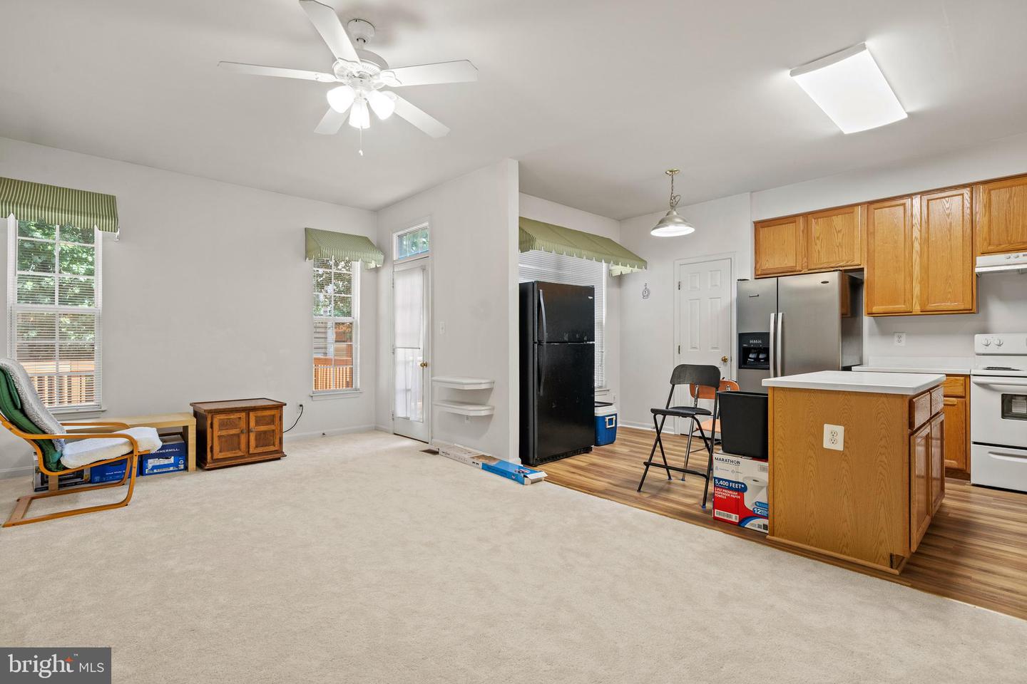 4057 CORNWALL CT, FAIRFAX, Virginia 22030, 3 Bedrooms Bedrooms, ,2 BathroomsBathrooms,Residential,For sale,4057 CORNWALL CT,VAFX2275034 MLS # VAFX2275034