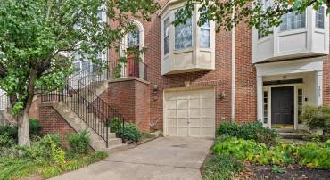 4057 CORNWALL CT, FAIRFAX, Virginia 22030, 3 Bedrooms Bedrooms, ,2 BathroomsBathrooms,Residential,For sale,4057 CORNWALL CT,VAFX2275034 MLS # VAFX2275034