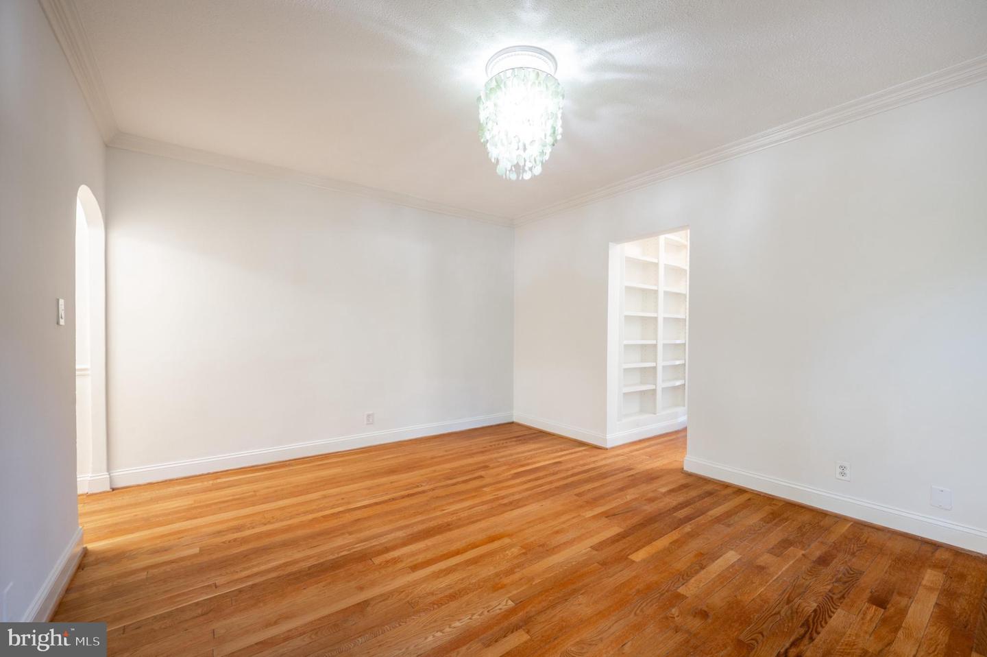 3719 12TH ST NE #209, WASHINGTON, District Of Columbia 20017, 1 Bedroom Bedrooms, 4 Rooms Rooms,1 BathroomBathrooms,Residential,For sale,3719 12TH ST NE #209,DCDC2227612 MLS # DCDC2227612