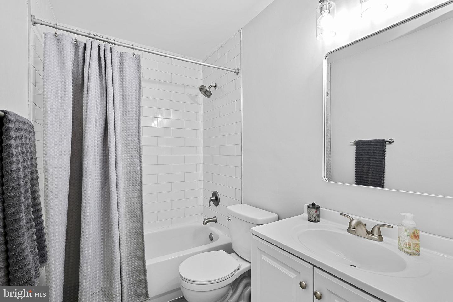 43189 RIDERS SQ, BROADLANDS, Virginia 20148, 3 Bedrooms Bedrooms, ,2 BathroomsBathrooms,Residential,For sale,43189 RIDERS SQ,VALO2109168 MLS # VALO2109168