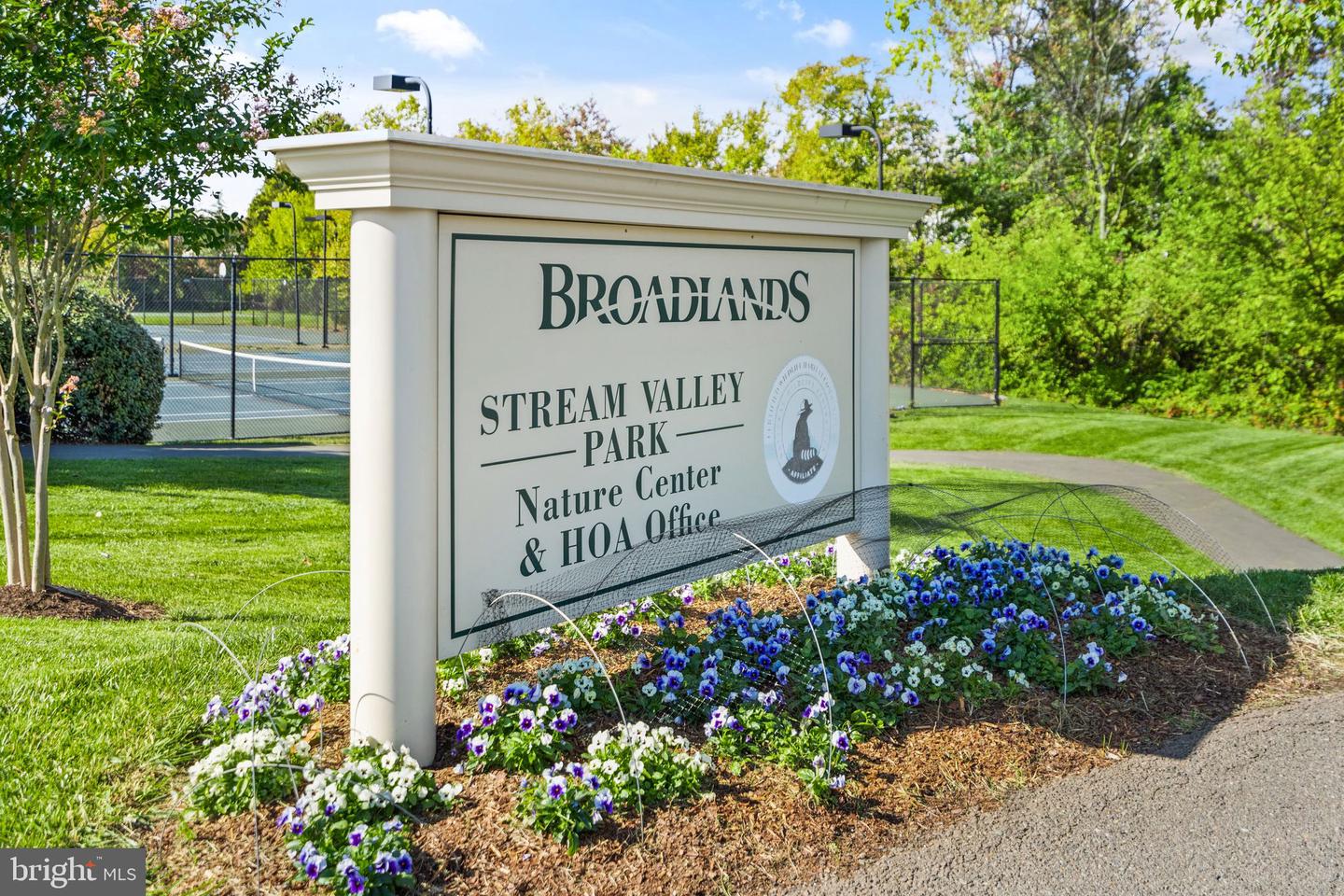43189 RIDERS SQ, BROADLANDS, Virginia 20148, 3 Bedrooms Bedrooms, ,2 BathroomsBathrooms,Residential,For sale,43189 RIDERS SQ,VALO2109168 MLS # VALO2109168