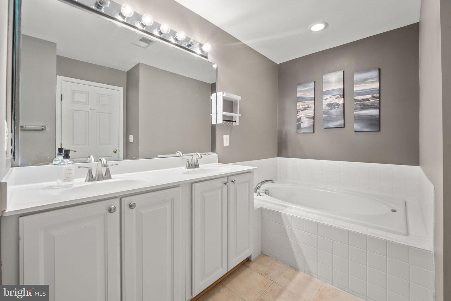 16044 SHERINGHAM WAY, GAINESVILLE, Virginia 20155, 4 Bedrooms Bedrooms, ,3 BathroomsBathrooms,Residential,For sale,16044 SHERINGHAM WAY,VAPW2106276 MLS # VAPW2106276