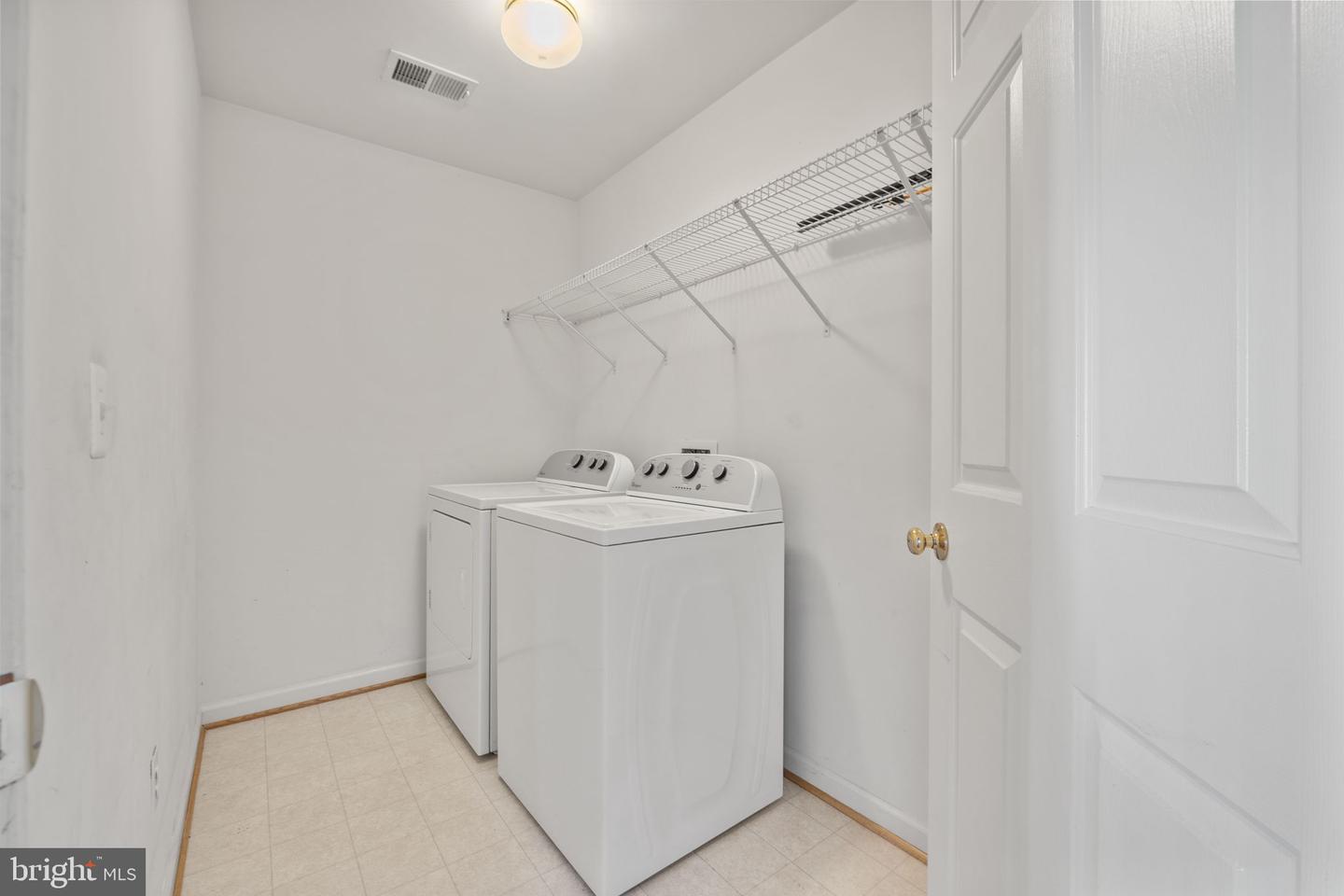 16044 SHERINGHAM WAY, GAINESVILLE, Virginia 20155, 4 Bedrooms Bedrooms, ,3 BathroomsBathrooms,Residential,For sale,16044 SHERINGHAM WAY,VAPW2106276 MLS # VAPW2106276
