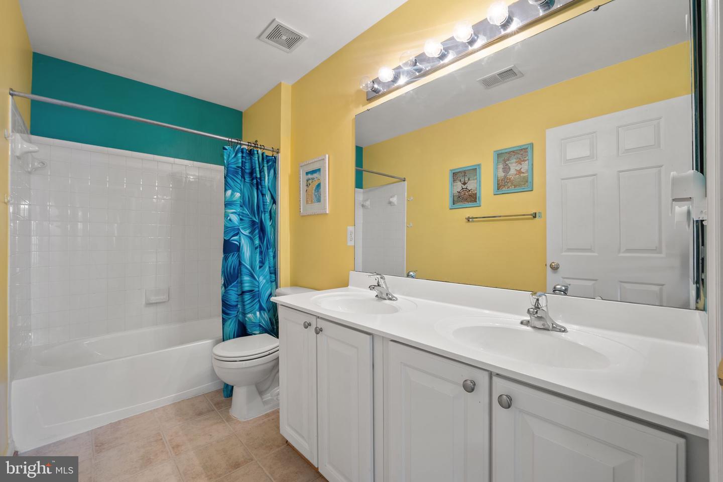 16044 SHERINGHAM WAY, GAINESVILLE, Virginia 20155, 4 Bedrooms Bedrooms, ,3 BathroomsBathrooms,Residential,For sale,16044 SHERINGHAM WAY,VAPW2106276 MLS # VAPW2106276