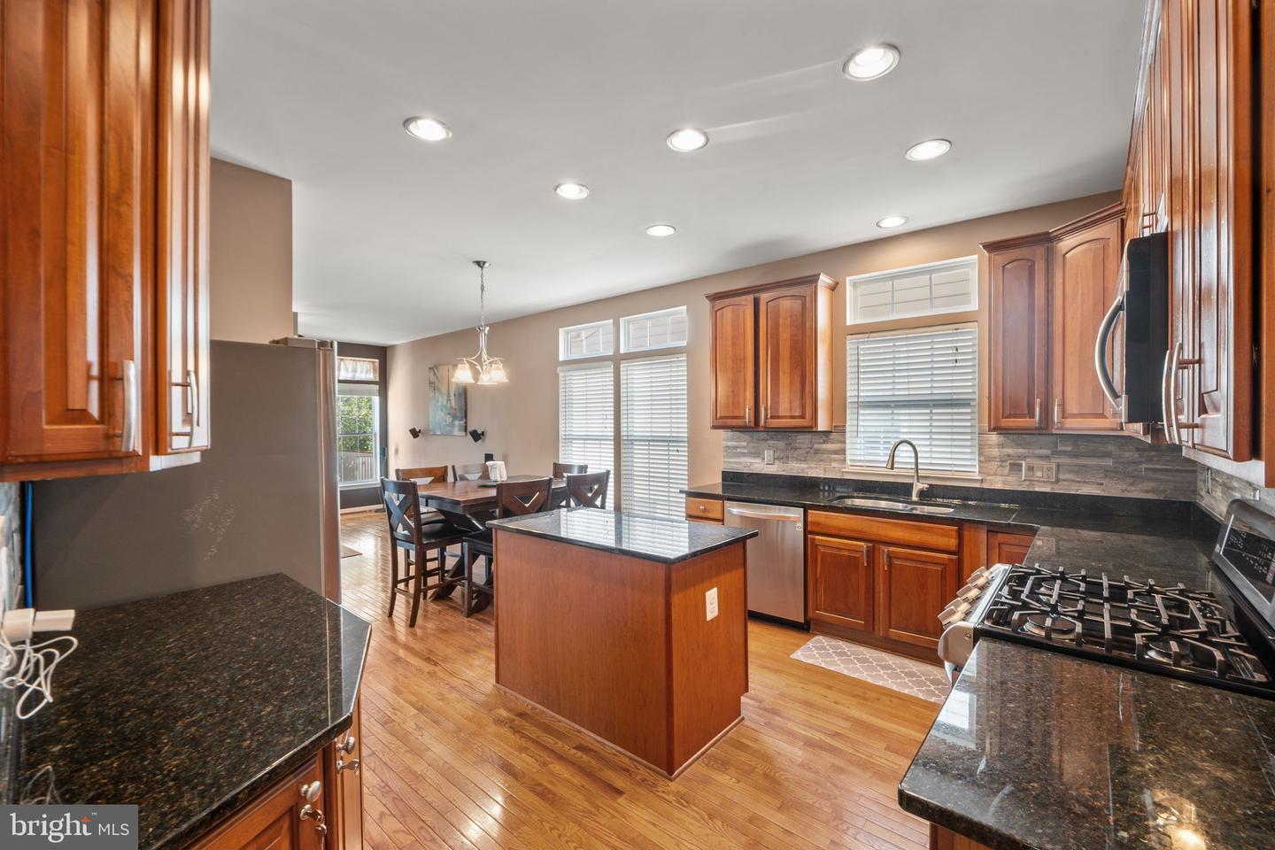 16044 SHERINGHAM WAY, GAINESVILLE, Virginia 20155, 4 Bedrooms Bedrooms, ,3 BathroomsBathrooms,Residential,For sale,16044 SHERINGHAM WAY,VAPW2106276 MLS # VAPW2106276