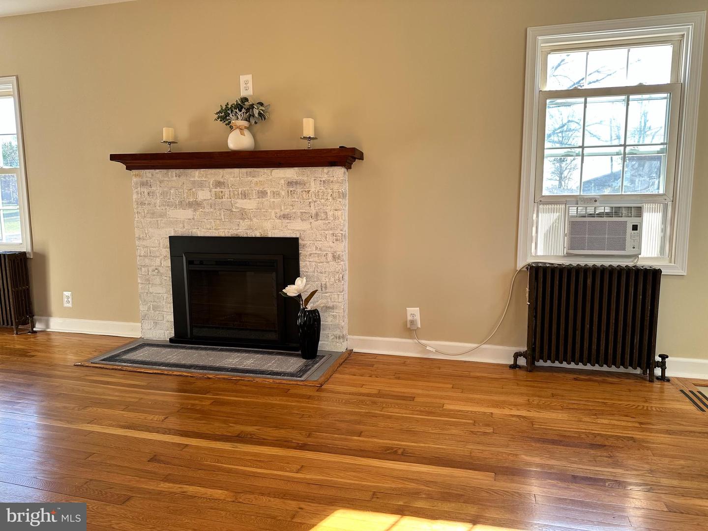 1037 JULIAN DR, FREDERICKSBURG, Virginia 22405, 3 Bedrooms Bedrooms, ,1 BathroomBathrooms,Residential,For sale,1037 JULIAN DR,VAST2043602 MLS # VAST2043602 1037 JULIAN DR, FREDERICKSBURG, Virginia 22405, 3 Bedrooms Bedrooms, ,1 BathroomBathrooms,Residential,For sale,1037 JULIAN DR,VAST2043602 MLS # VAST2043602