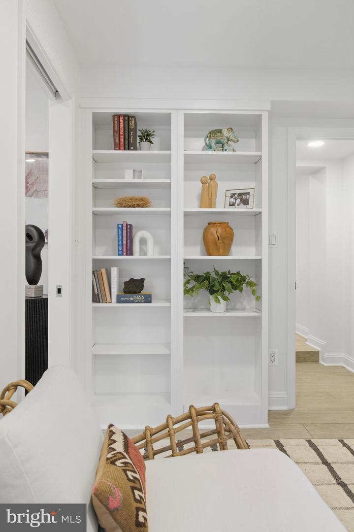 1434 OAK ST NW, WASHINGTON, District Of Columbia 20010, 2 Bedrooms Bedrooms, ,1 BathroomBathrooms,Residential,For sale,1434 OAK ST NW,DCDC2227668 MLS # DCDC2227668