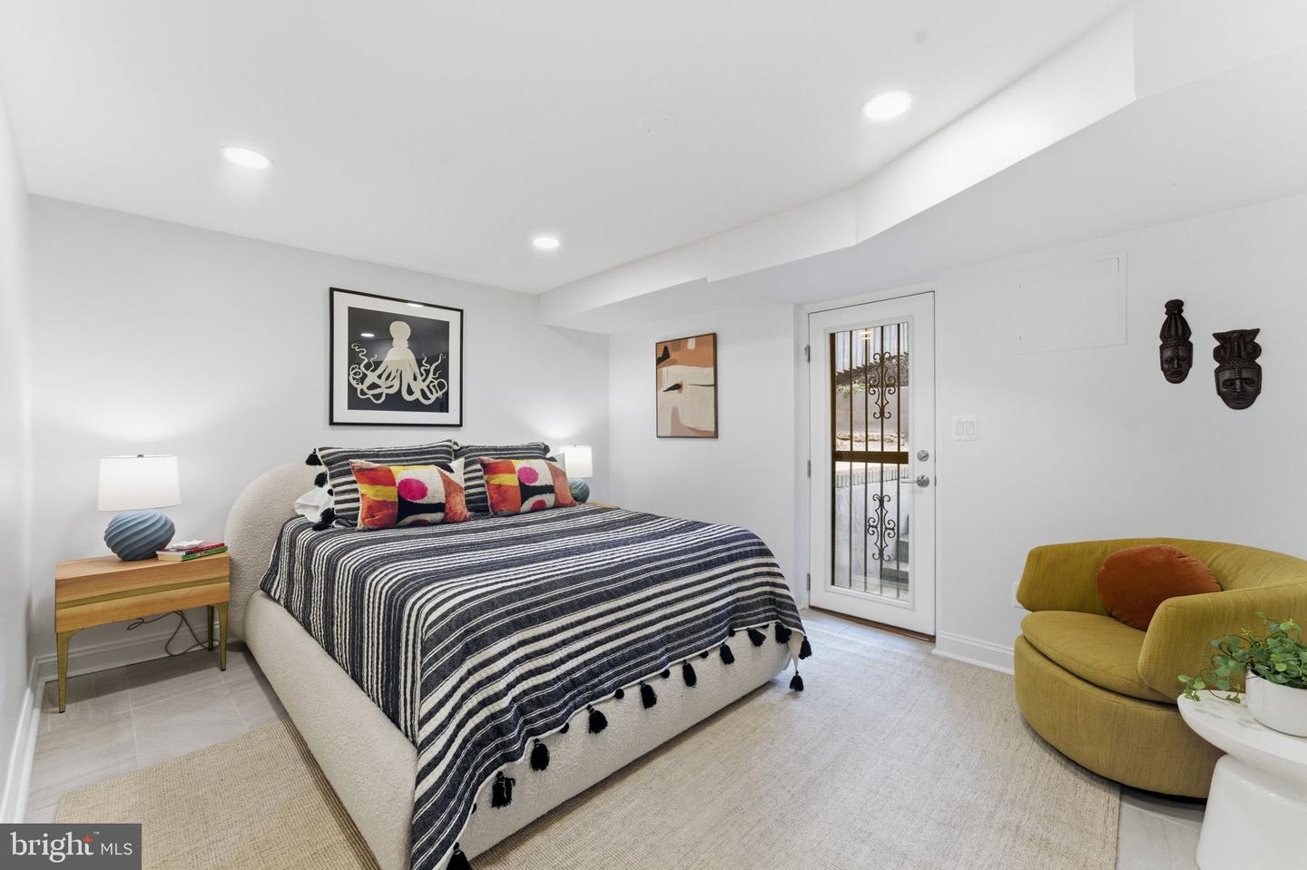 1434 OAK ST NW, WASHINGTON, District Of Columbia 20010, 2 Bedrooms Bedrooms, ,1 BathroomBathrooms,Residential,For sale,1434 OAK ST NW,DCDC2227668 MLS # DCDC2227668