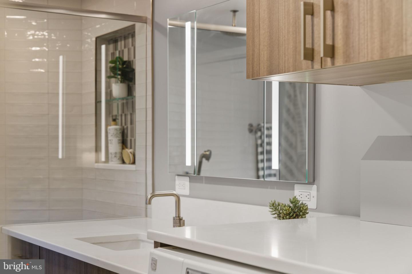 1434 OAK ST NW, WASHINGTON, District Of Columbia 20010, 2 Bedrooms Bedrooms, ,1 BathroomBathrooms,Residential,For sale,1434 OAK ST NW,DCDC2227668 MLS # DCDC2227668