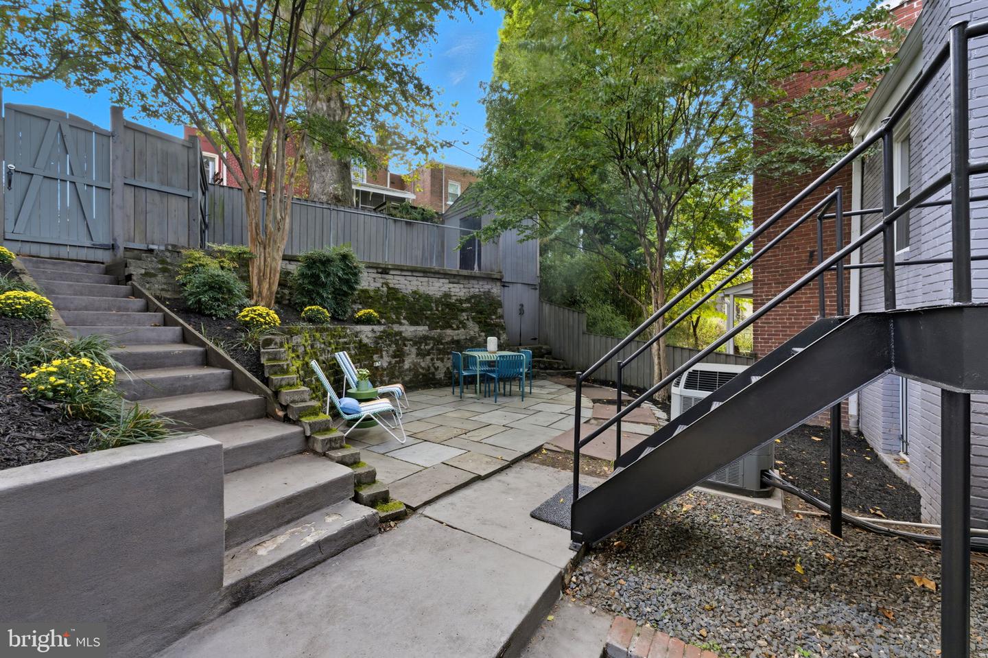 1434 OAK ST NW, WASHINGTON, District Of Columbia 20010, 2 Bedrooms Bedrooms, ,1 BathroomBathrooms,Residential,For sale,1434 OAK ST NW,DCDC2227668 MLS # DCDC2227668