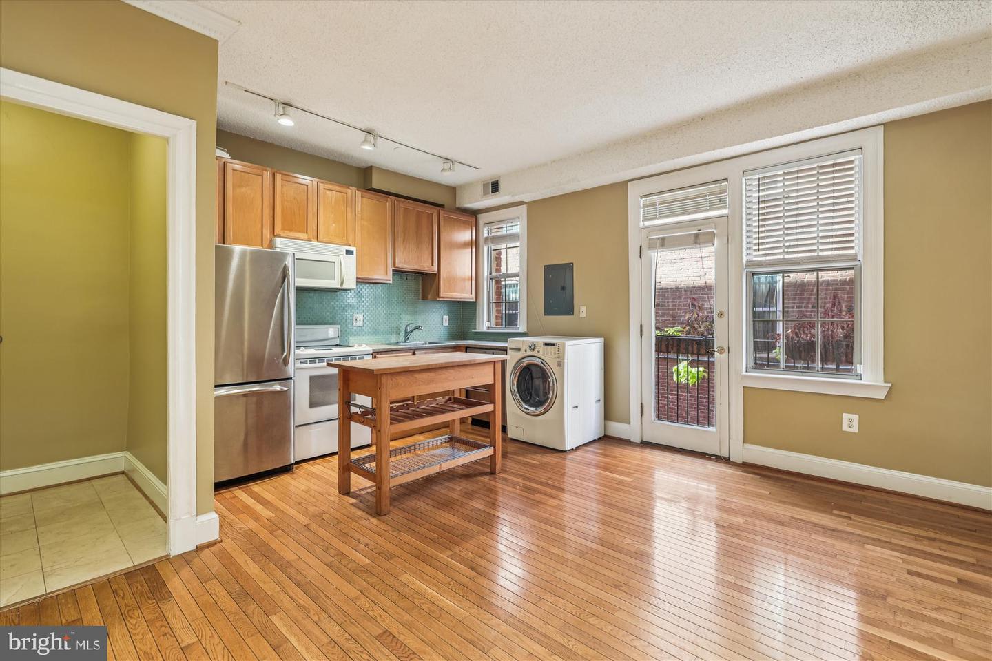 1401 COLUMBIA RD NW #209, WASHINGTON, District Of Columbia 20009, 1 Bedroom Bedrooms, ,1 BathroomBathrooms,Residential,For sale,1401 COLUMBIA RD NW #209,DCDC2227688 MLS # DCDC2227688