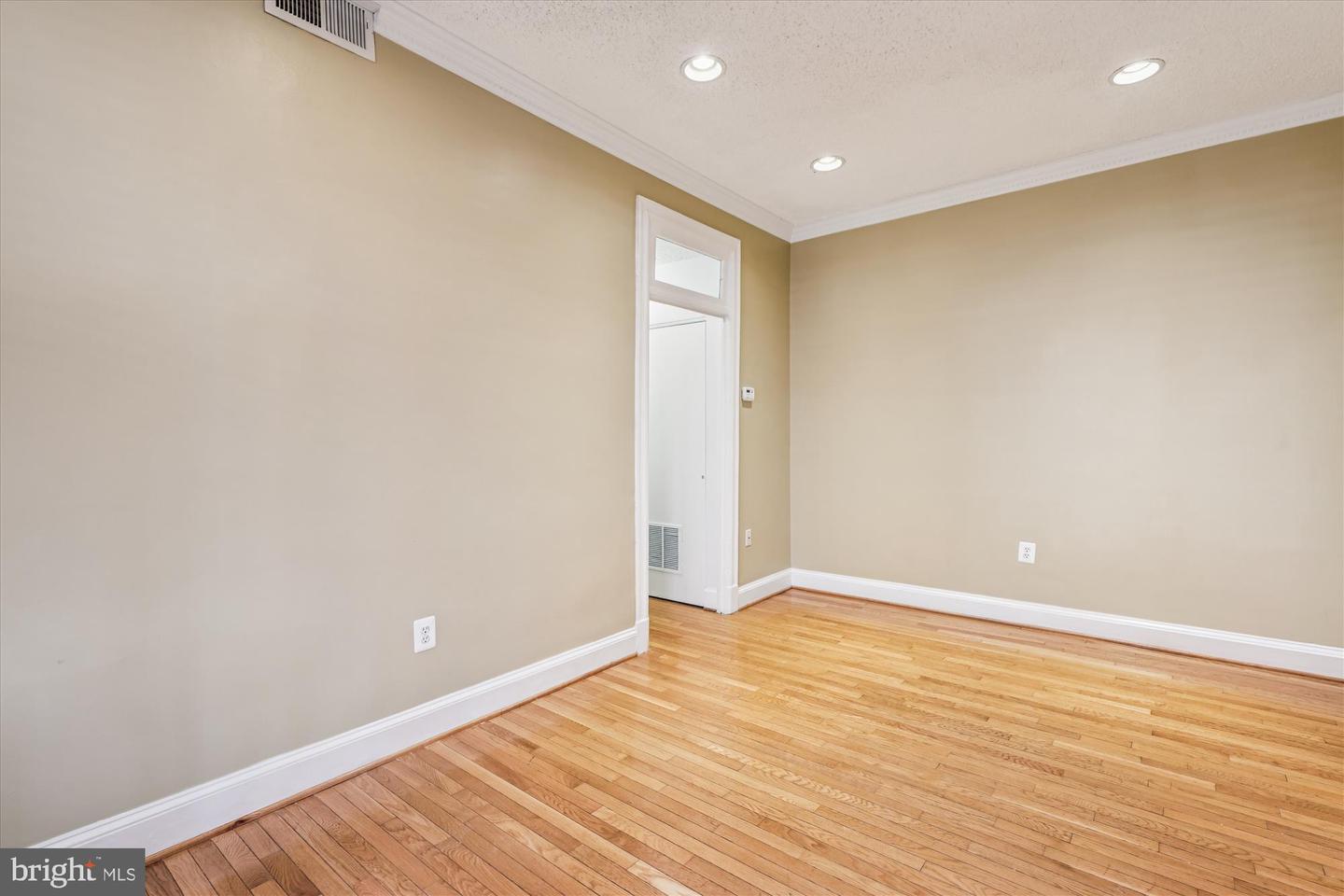 1401 COLUMBIA RD NW #209, WASHINGTON, District Of Columbia 20009, 1 Bedroom Bedrooms, ,1 BathroomBathrooms,Residential,For sale,1401 COLUMBIA RD NW #209,DCDC2227688 MLS # DCDC2227688