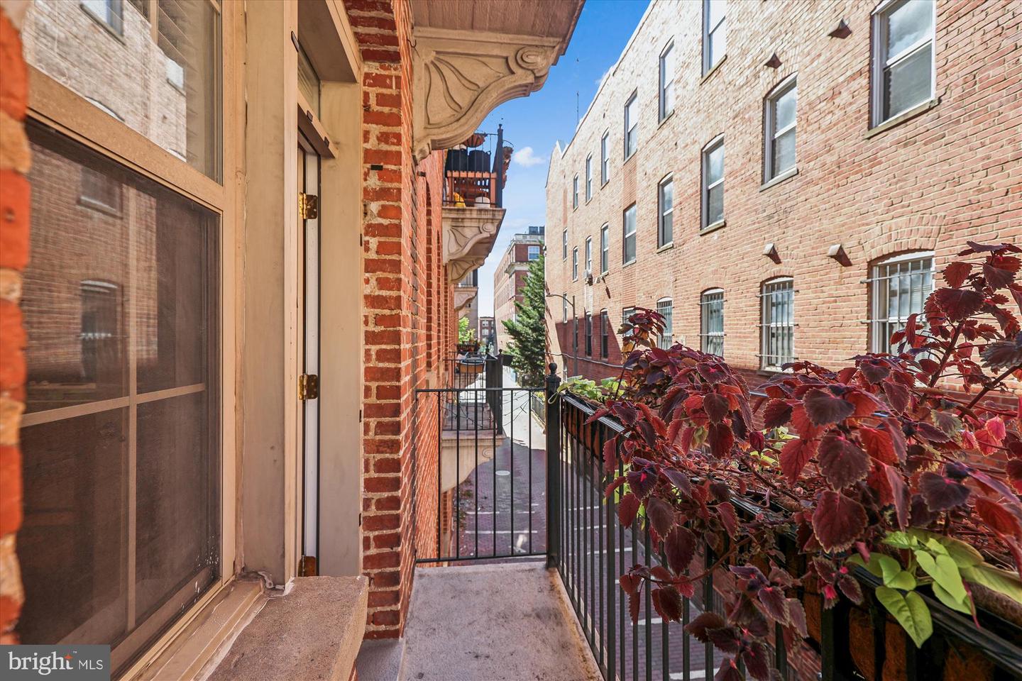 1401 COLUMBIA RD NW #209, WASHINGTON, District Of Columbia 20009, 1 Bedroom Bedrooms, ,1 BathroomBathrooms,Residential,For sale,1401 COLUMBIA RD NW #209,DCDC2227688 MLS # DCDC2227688