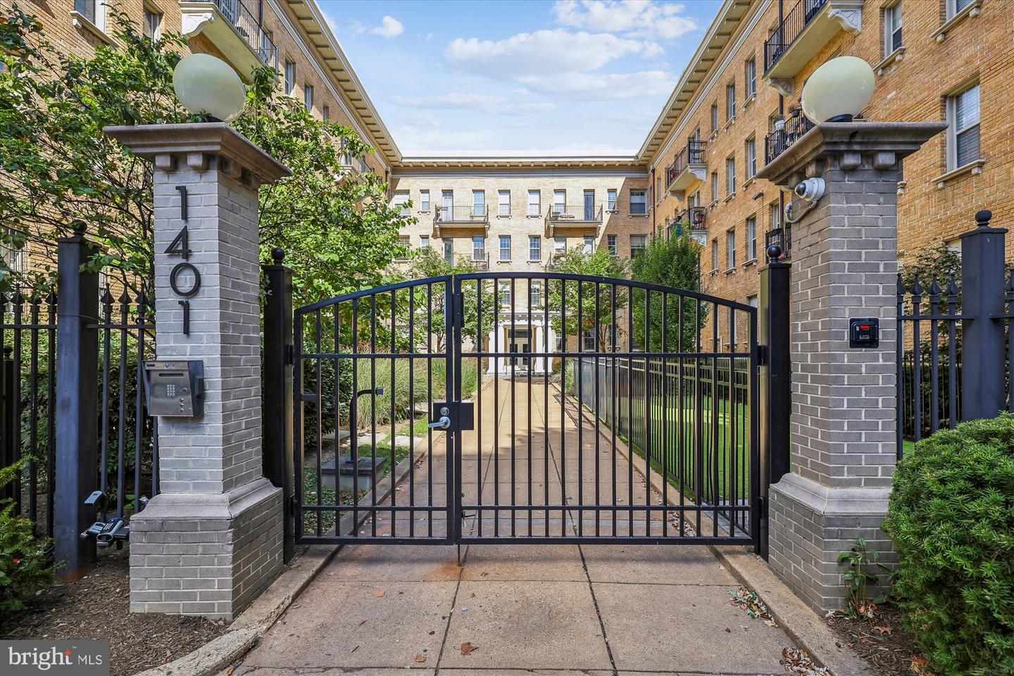 1401 COLUMBIA RD NW #209, WASHINGTON, District Of Columbia 20009, 1 Bedroom Bedrooms, ,1 BathroomBathrooms,Residential,For sale,1401 COLUMBIA RD NW #209,DCDC2227688 MLS # DCDC2227688