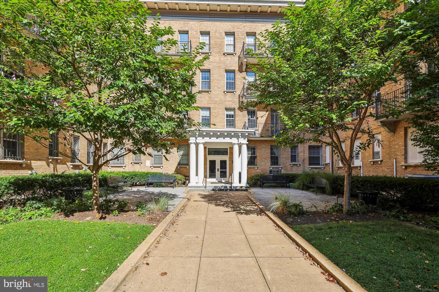 1401 COLUMBIA RD NW #209, WASHINGTON, District Of Columbia 20009, 1 Bedroom Bedrooms, ,1 BathroomBathrooms,Residential,For sale,1401 COLUMBIA RD NW #209,DCDC2227688 MLS # DCDC2227688