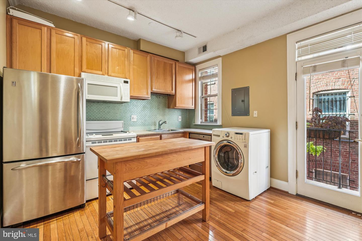 1401 COLUMBIA RD NW #209, WASHINGTON, District Of Columbia 20009, 1 Bedroom Bedrooms, ,1 BathroomBathrooms,Residential,For sale,1401 COLUMBIA RD NW #209,DCDC2227688 MLS # DCDC2227688
