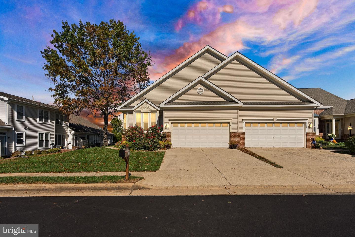 17680 GLASS RIDGE PL, GAINESVILLE, Virginia 20155, 3 Bedrooms Bedrooms, 6 Rooms Rooms,3 BathroomsBathrooms,Residential,For sale,17680 GLASS RIDGE PL,VAPW2106296 MLS # VAPW2106296