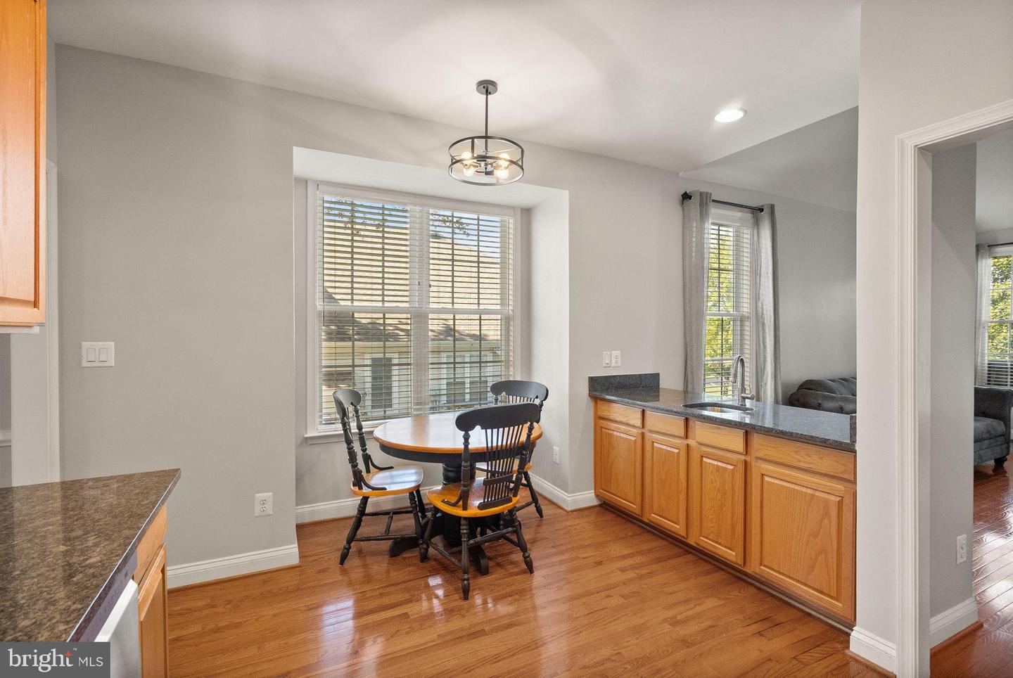17680 GLASS RIDGE PL, GAINESVILLE, Virginia 20155, 3 Bedrooms Bedrooms, 6 Rooms Rooms,3 BathroomsBathrooms,Residential,For sale,17680 GLASS RIDGE PL,VAPW2106296 MLS # VAPW2106296