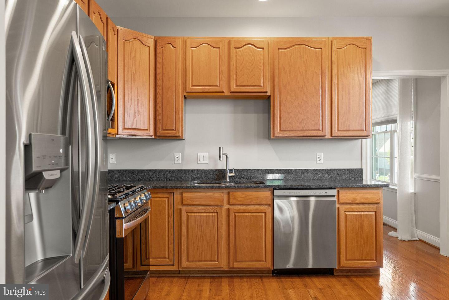 17680 GLASS RIDGE PL, GAINESVILLE, Virginia 20155, 3 Bedrooms Bedrooms, 6 Rooms Rooms,3 BathroomsBathrooms,Residential,For sale,17680 GLASS RIDGE PL,VAPW2106296 MLS # VAPW2106296
