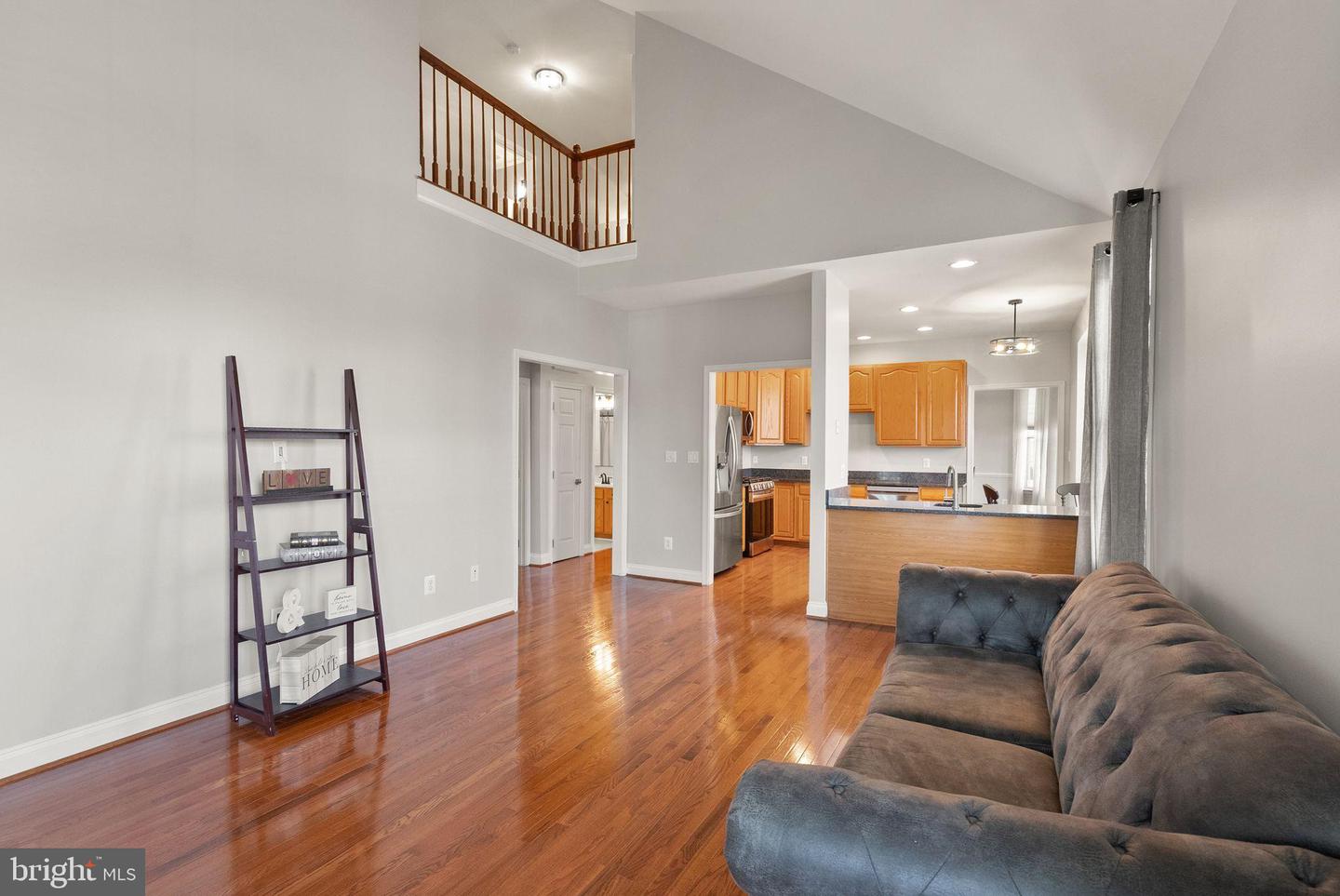17680 GLASS RIDGE PL, GAINESVILLE, Virginia 20155, 3 Bedrooms Bedrooms, 6 Rooms Rooms,3 BathroomsBathrooms,Residential,For sale,17680 GLASS RIDGE PL,VAPW2106296 MLS # VAPW2106296