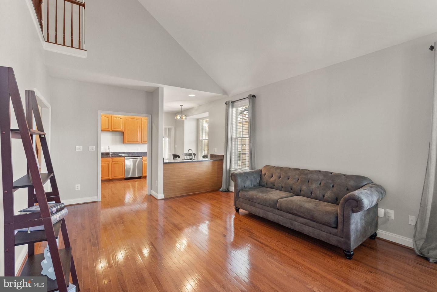 17680 GLASS RIDGE PL, GAINESVILLE, Virginia 20155, 3 Bedrooms Bedrooms, 6 Rooms Rooms,3 BathroomsBathrooms,Residential,For sale,17680 GLASS RIDGE PL,VAPW2106296 MLS # VAPW2106296