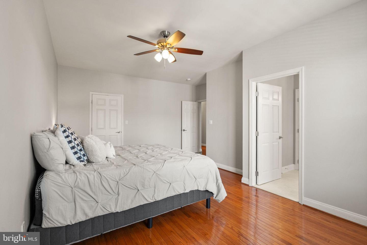 17680 GLASS RIDGE PL, GAINESVILLE, Virginia 20155, 3 Bedrooms Bedrooms, 6 Rooms Rooms,3 BathroomsBathrooms,Residential,For sale,17680 GLASS RIDGE PL,VAPW2106296 MLS # VAPW2106296