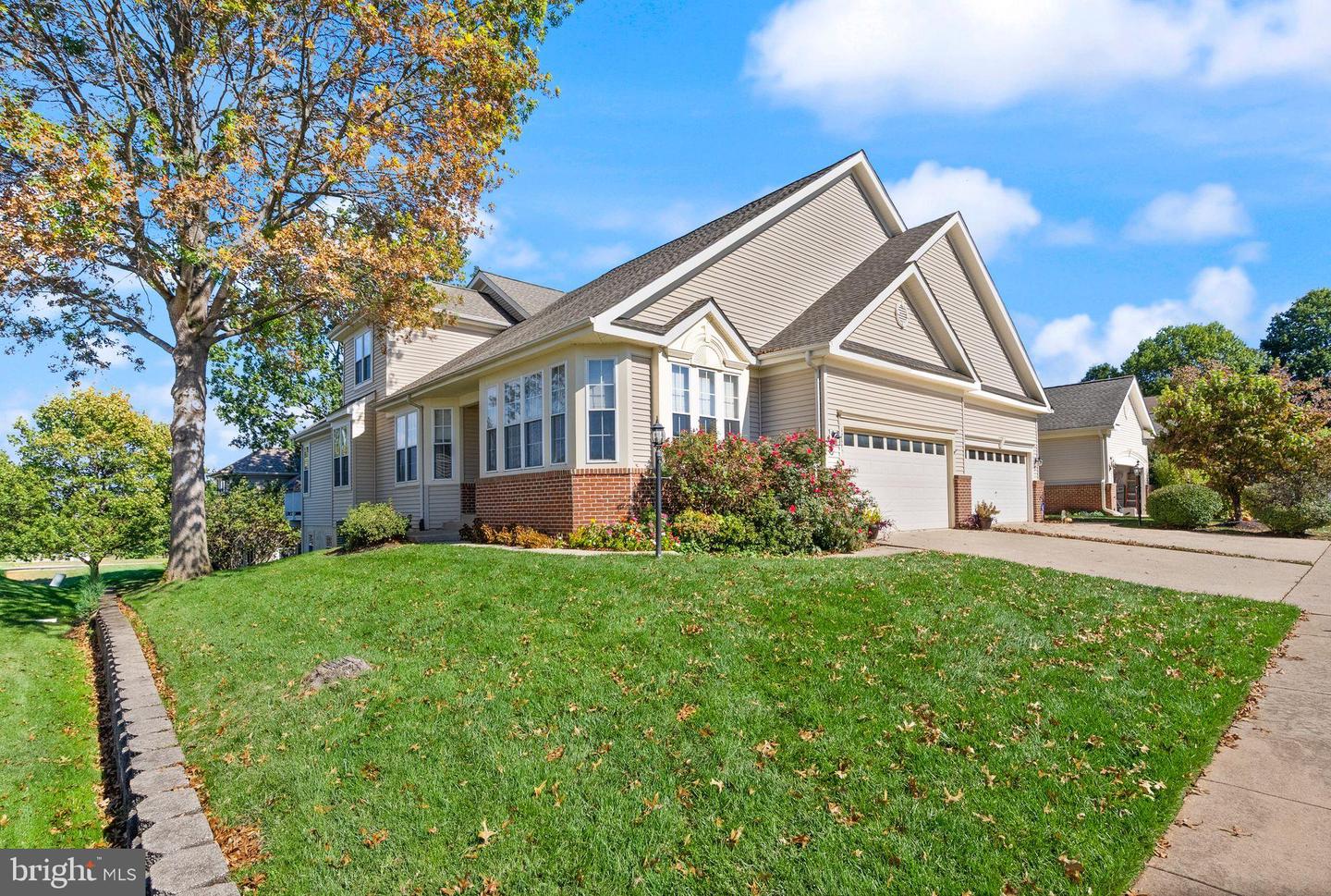 17680 GLASS RIDGE PL, GAINESVILLE, Virginia 20155, 3 Bedrooms Bedrooms, 6 Rooms Rooms,3 BathroomsBathrooms,Residential,For sale,17680 GLASS RIDGE PL,VAPW2106296 MLS # VAPW2106296