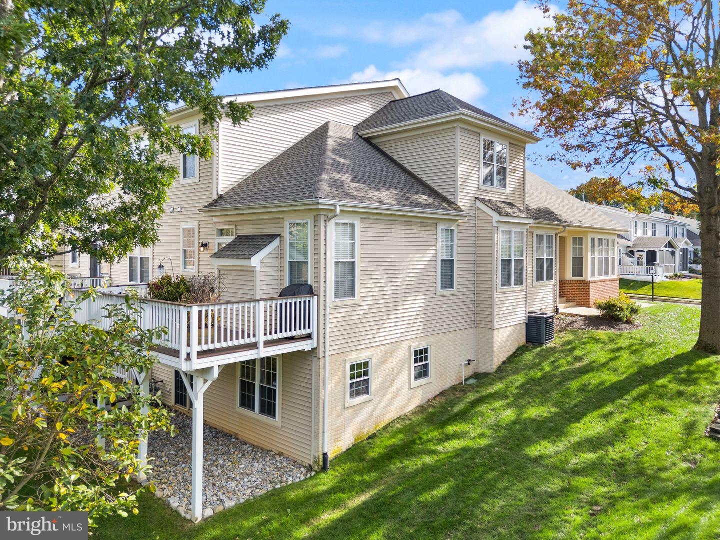 17680 GLASS RIDGE PL, GAINESVILLE, Virginia 20155, 3 Bedrooms Bedrooms, 6 Rooms Rooms,3 BathroomsBathrooms,Residential,For sale,17680 GLASS RIDGE PL,VAPW2106296 MLS # VAPW2106296
