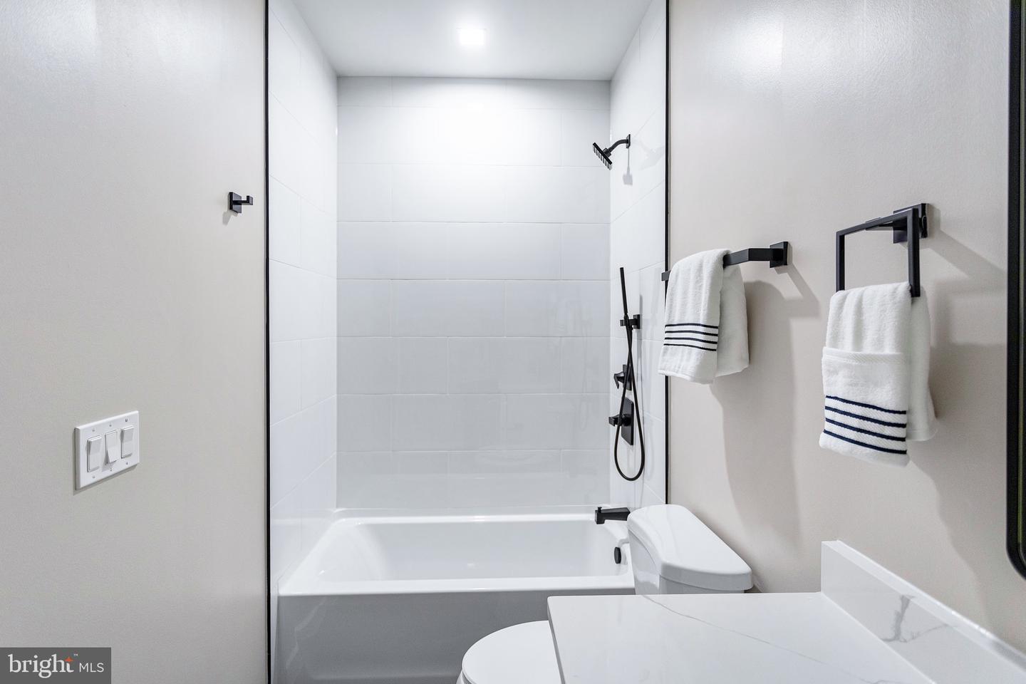 1358 FLORIDA AVE NE #208, WASHINGTON, District Of Columbia 20002, 1 Bedroom Bedrooms, ,1 BathroomBathrooms,Residential,For sale,1358 FLORIDA AVE NE #208,DCDC2227702 MLS # DCDC2227702