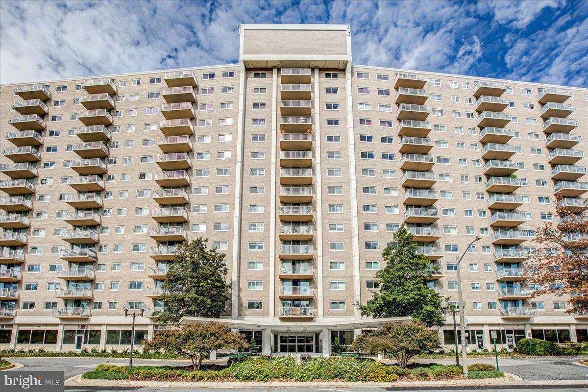 1225 MARTHA CUSTIS DR #715, ALEXANDRIA, Virginia 22302, 1 Bedroom Bedrooms, ,1 BathroomBathrooms,Residential,For sale,1225 MARTHA CUSTIS DR #715,VAAX2050998 MLS # VAAX2050998