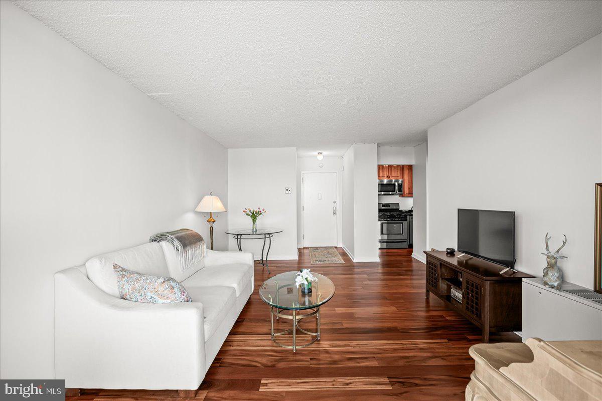 1225 MARTHA CUSTIS DR #715, ALEXANDRIA, Virginia 22302, 1 Bedroom Bedrooms, ,1 BathroomBathrooms,Residential,For sale,1225 MARTHA CUSTIS DR #715,VAAX2050998 MLS # VAAX2050998