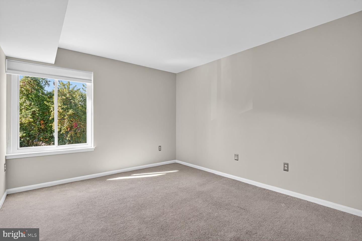 3107 BUCCANEER CT #202, FAIRFAX, Virginia 22031, 2 Bedrooms Bedrooms, ,2 BathroomsBathrooms,Residential,For sale,3107 BUCCANEER CT #202,VAFX2275142 MLS # VAFX2275142