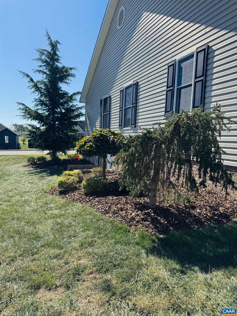 202 BARTLEY ST, DAYTON, Virginia 22821, 4 Bedrooms Bedrooms, ,2 BathroomsBathrooms,Residential,For sale,202 BARTLEY ST,670162 MLS # 670162