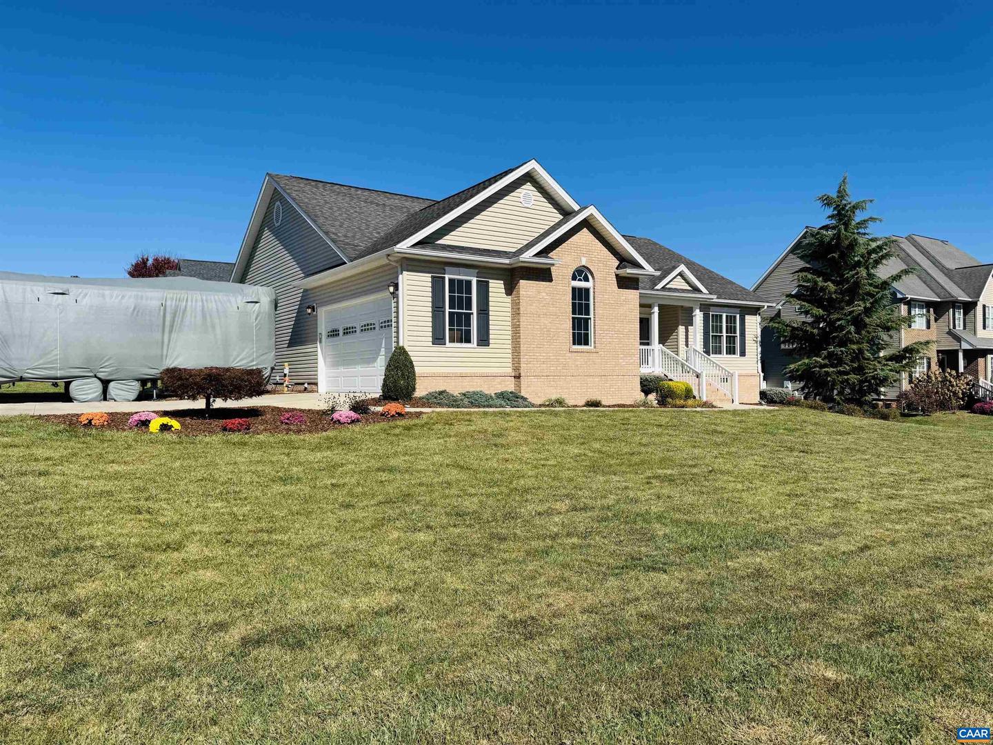 202 BARTLEY ST, DAYTON, Virginia 22821, 4 Bedrooms Bedrooms, ,2 BathroomsBathrooms,Residential,For sale,202 BARTLEY ST,670162 MLS # 670162