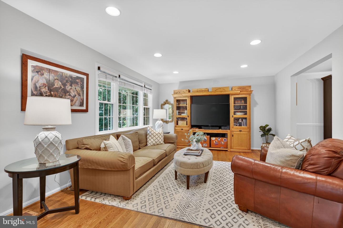 7209 RESERVATION DR, SPRINGFIELD, Virginia 22153, 4 Bedrooms Bedrooms, ,2 BathroomsBathrooms,Residential,For sale,7209 RESERVATION DR,VAFX2275158 MLS # VAFX2275158