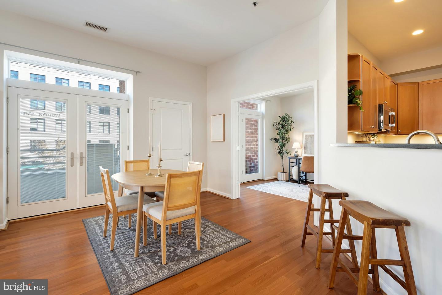 309 HOLLAND LN #126, ALEXANDRIA, Virginia 22314, 2 Bedrooms Bedrooms, ,2 BathroomsBathrooms,Residential,For sale,309 HOLLAND LN #126,VAAX2051008 MLS # VAAX2051008