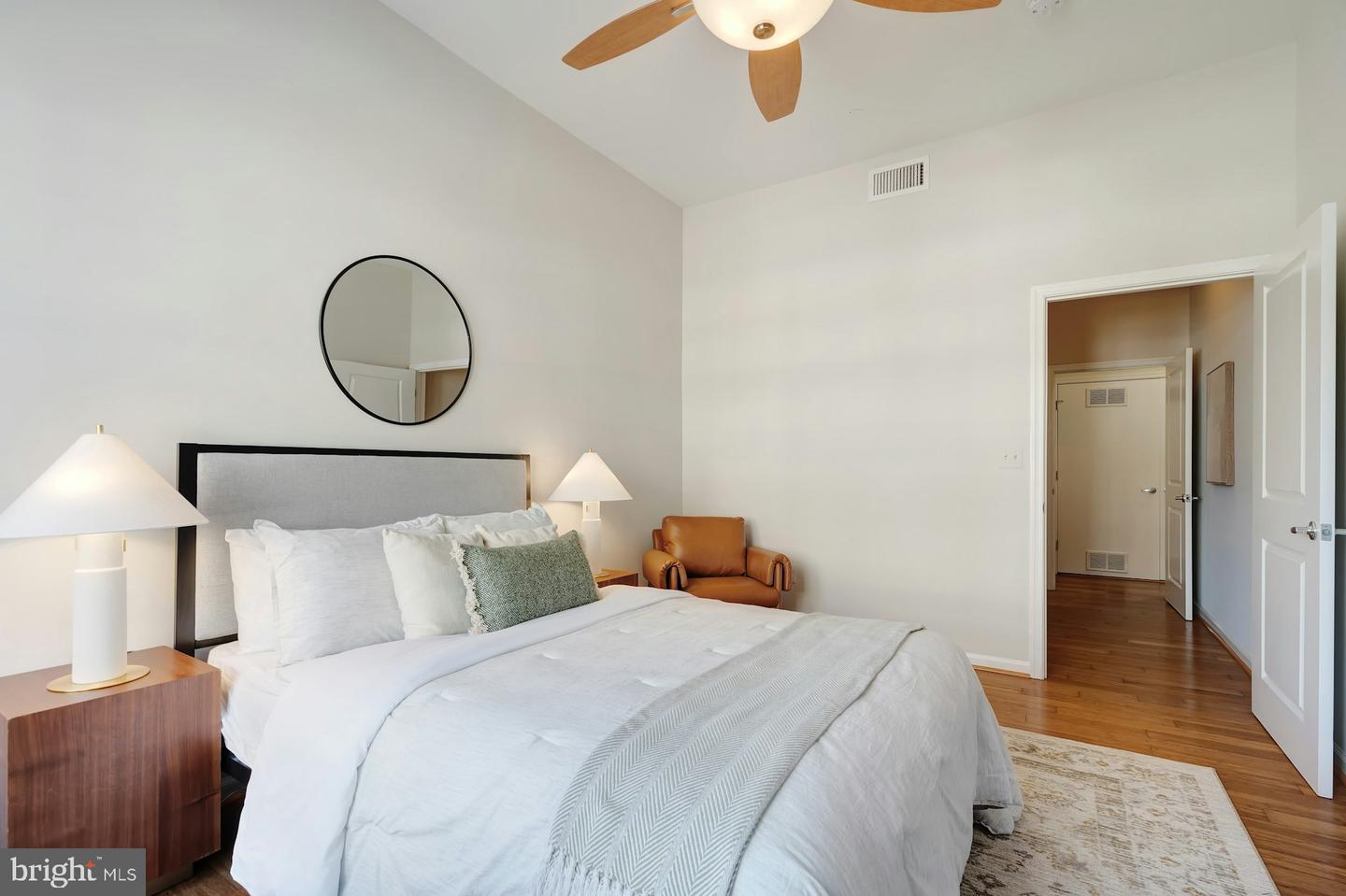 309 HOLLAND LN #126, ALEXANDRIA, Virginia 22314, 2 Bedrooms Bedrooms, ,2 BathroomsBathrooms,Residential,For sale,309 HOLLAND LN #126,VAAX2051008 MLS # VAAX2051008