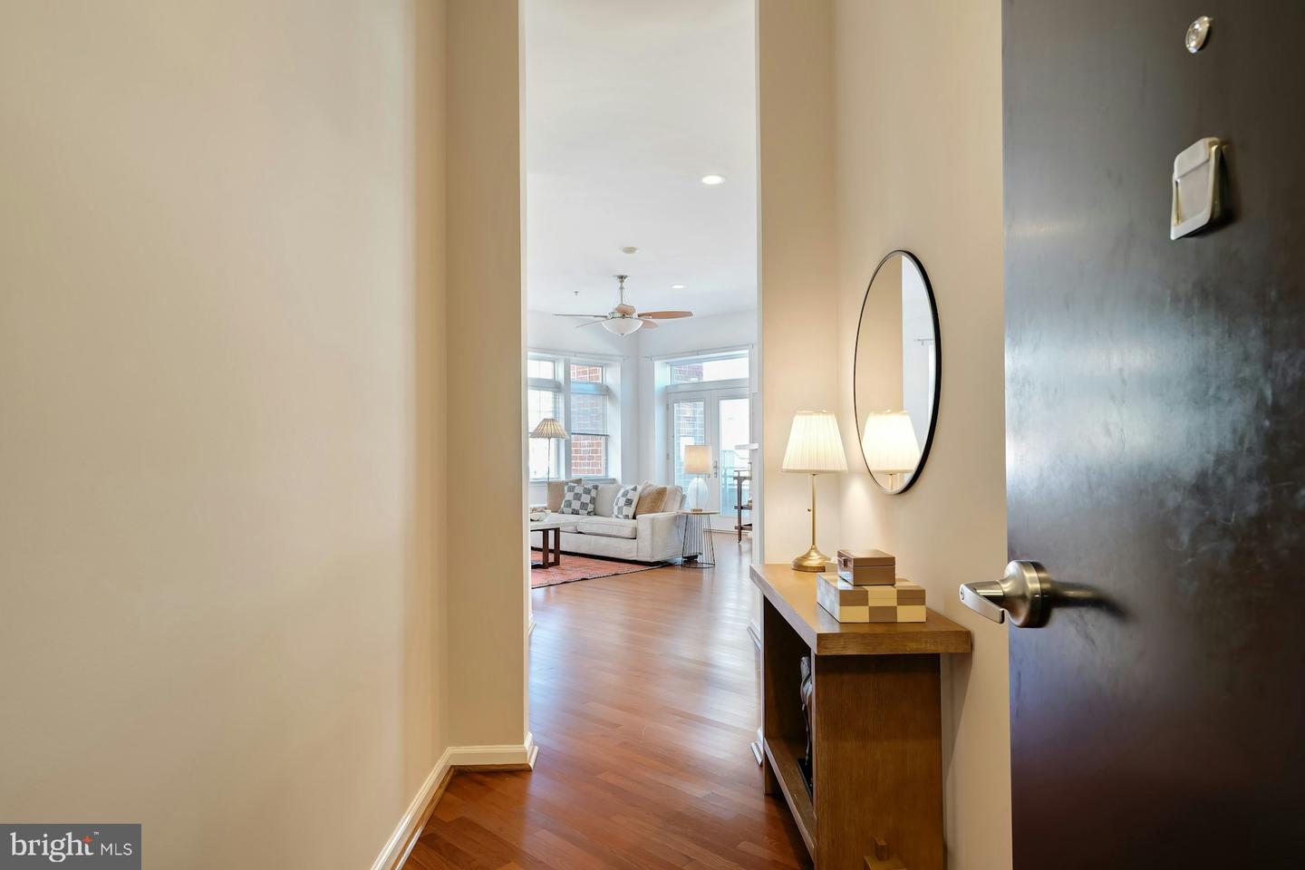 309 HOLLAND LN #126, ALEXANDRIA, Virginia 22314, 2 Bedrooms Bedrooms, ,2 BathroomsBathrooms,Residential,For sale,309 HOLLAND LN #126,VAAX2051008 MLS # VAAX2051008