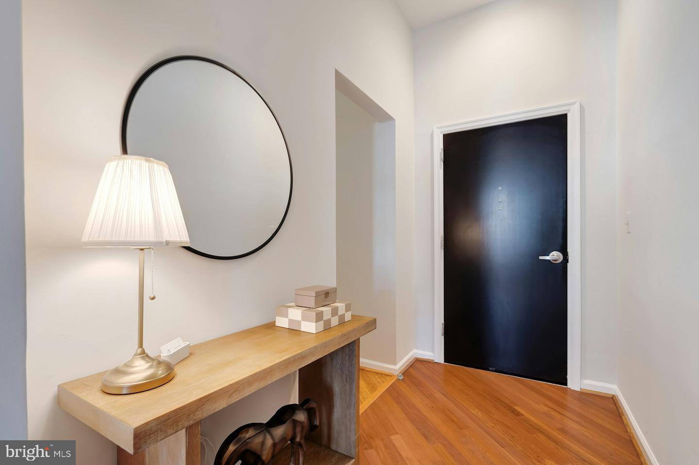 309 HOLLAND LN #126, ALEXANDRIA, Virginia 22314, 2 Bedrooms Bedrooms, ,2 BathroomsBathrooms,Residential,For sale,309 HOLLAND LN #126,VAAX2051008 MLS # VAAX2051008