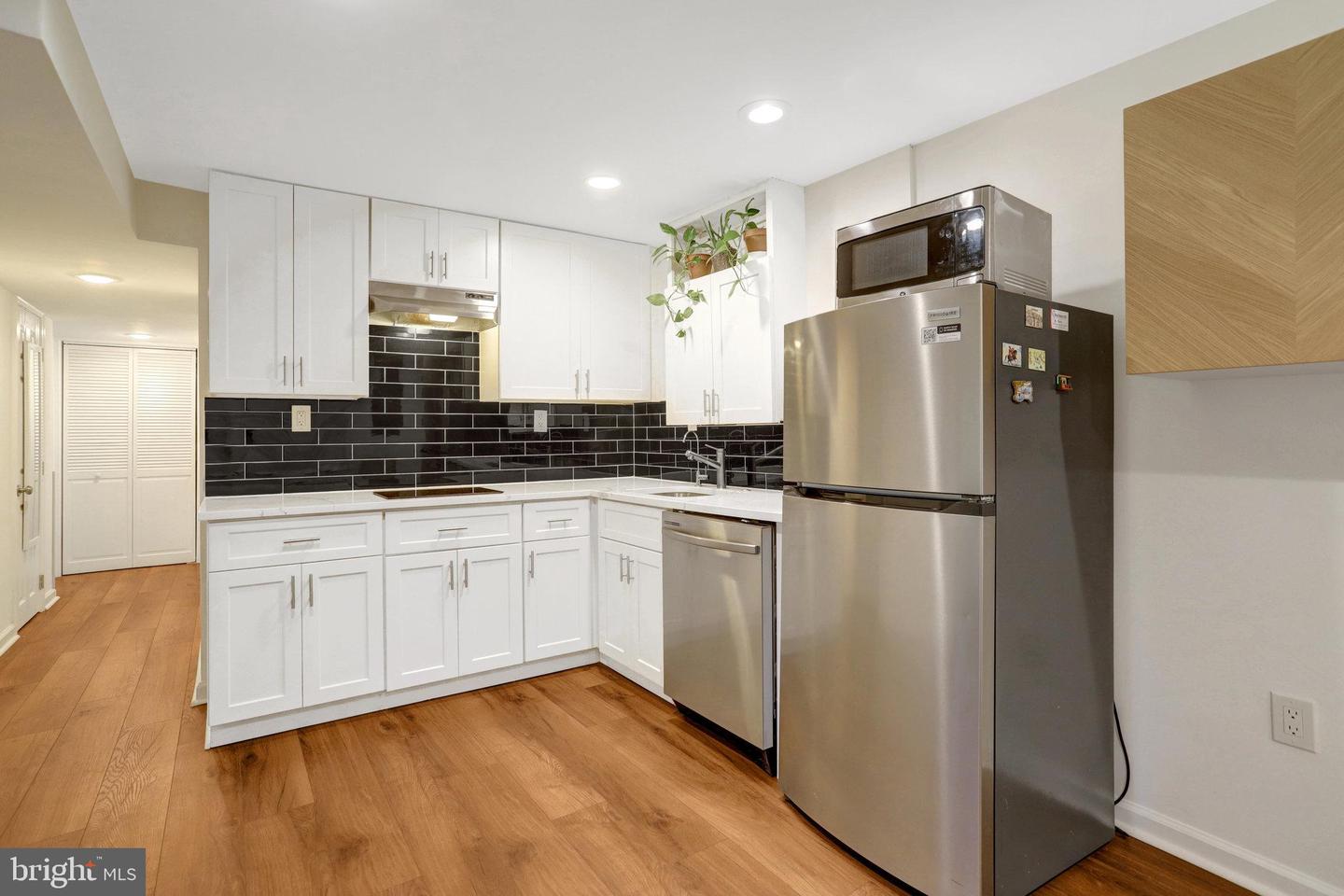 7836 ANSON CT, SPRINGFIELD, Virginia 22152, 6 Bedrooms Bedrooms, ,3 BathroomsBathrooms,Residential,For sale,7836 ANSON CT,VAFX2275220 MLS # VAFX2275220